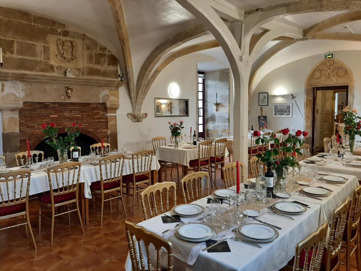 Un séjour d'exception au Logis du Château Saint-Pierre-de-l'Isle Extérieur photo