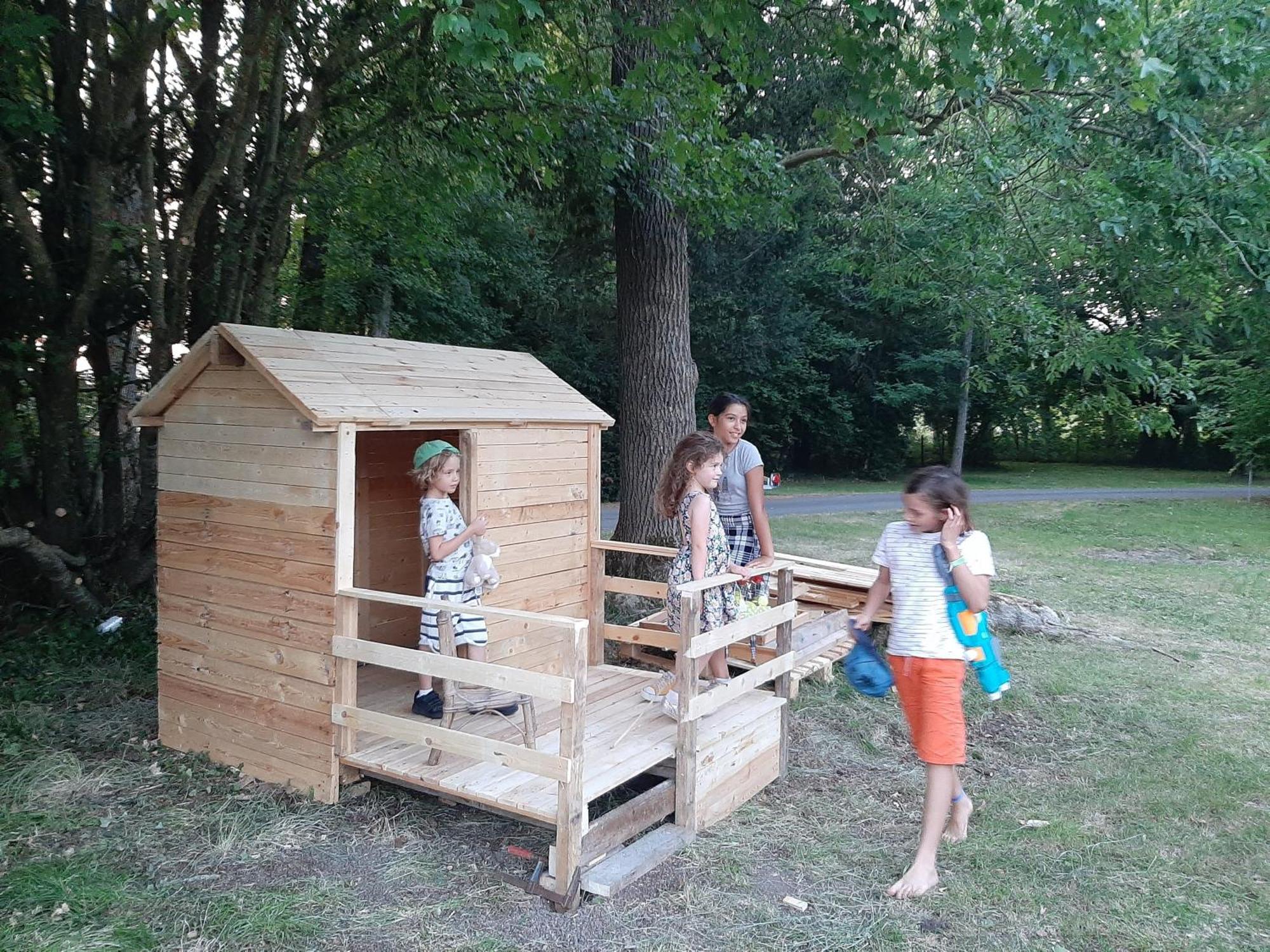 Un séjour d'exception au Logis du Château Saint-Pierre-de-l'Isle Extérieur photo