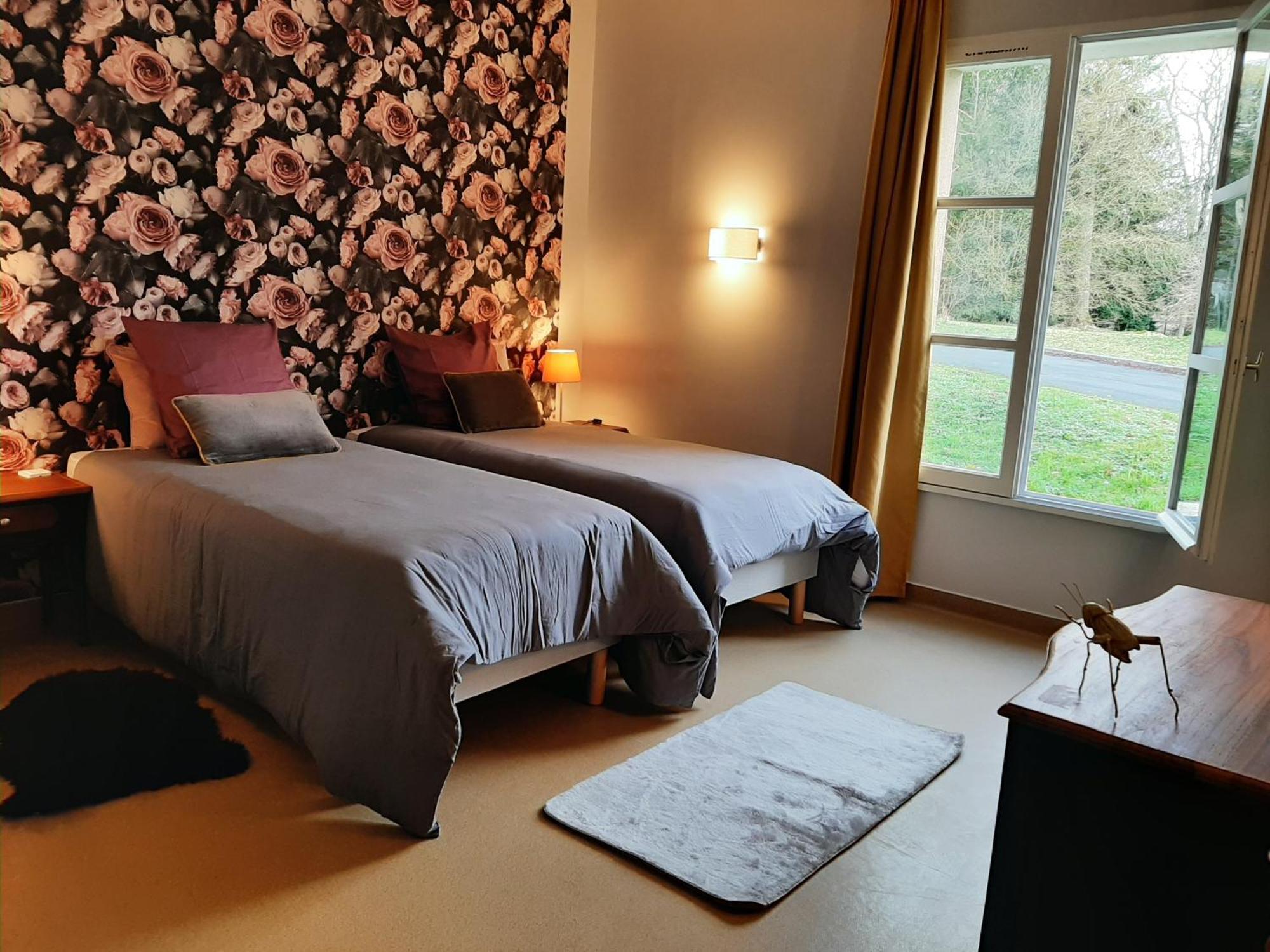 Un séjour d'exception au Logis du Château Saint-Pierre-de-l'Isle Extérieur photo