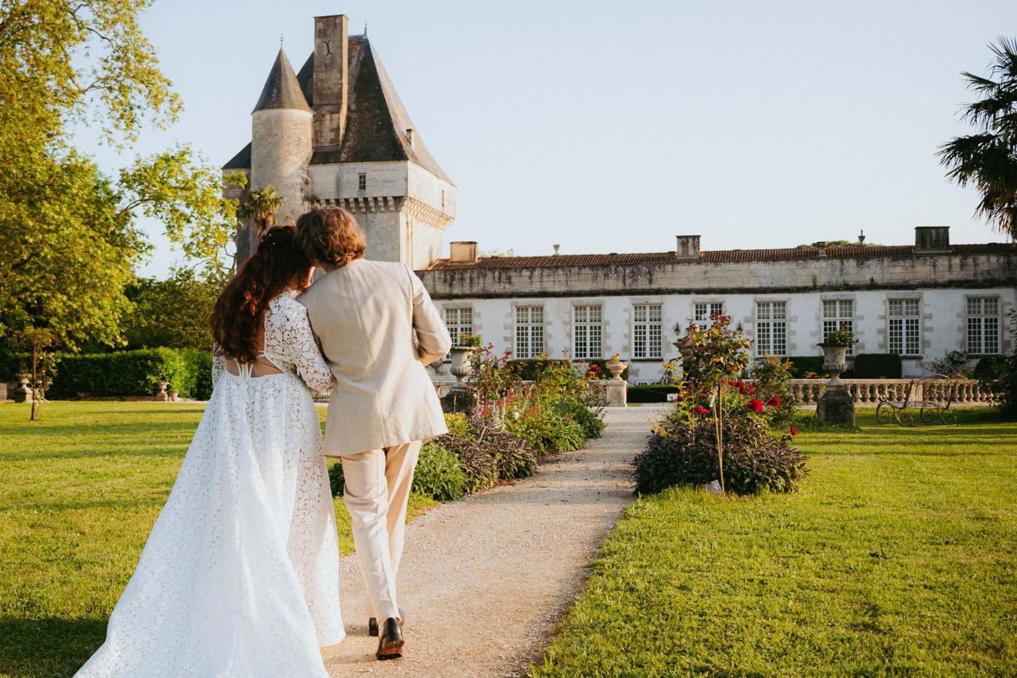 Un séjour d'exception au Logis du Château Saint-Pierre-de-l'Isle Extérieur photo