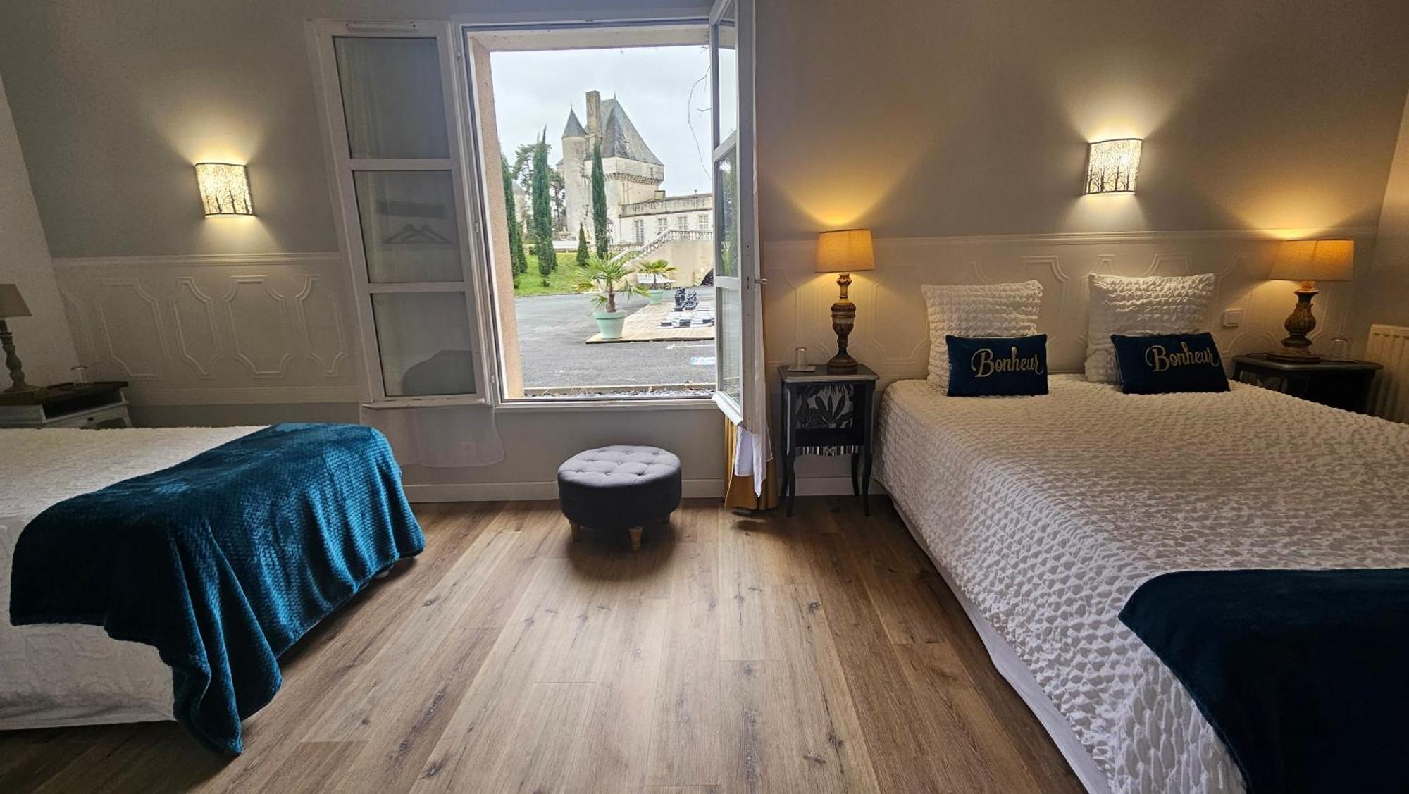 Un séjour d'exception au Logis du Château Saint-Pierre-de-l'Isle Extérieur photo